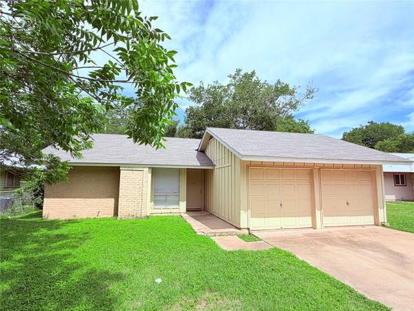 5206 Village TRL, Austin, TX 78744