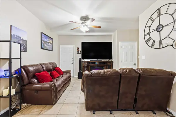 400 Carl Shipp DR, Liberty Hill, TX 78642
