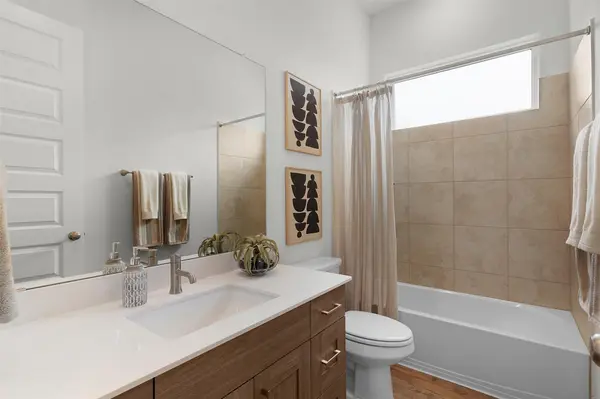 4304 College Square DR, Round Rock, TX 78665