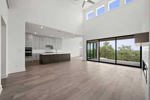 125 Oswalt WAY, Liberty Hill, TX 78642