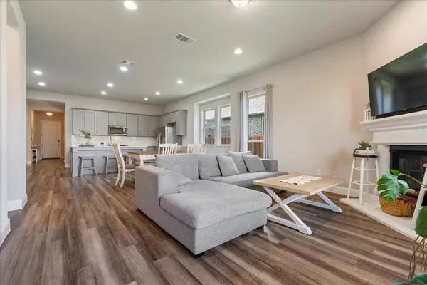1313 Mustang Brook LN, Leander, TX 78641