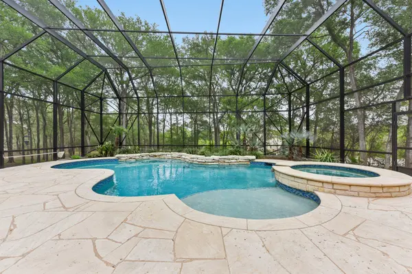 142 Llano CT, Cedar Creek, TX 78612