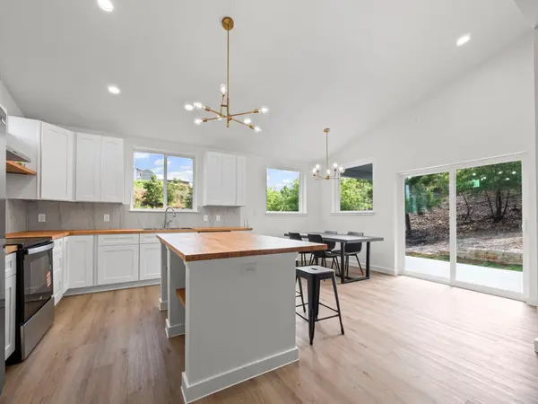 173 Kahalulu DR, Bastrop, TX 78602