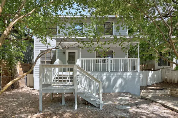 2102 E 8th ST, Austin, TX 78702