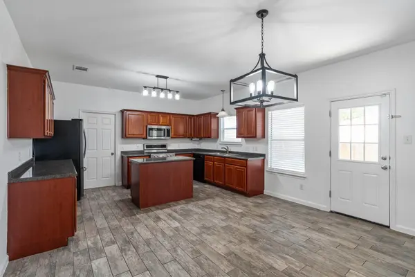 1404 Delia Chapa, Hutto, TX 78634