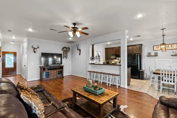 5942 Wild Flower RD, Sealy, TX 77474