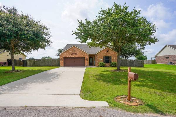5942 Wild Flower RD, Sealy, TX 77474