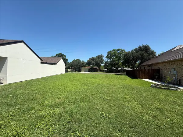 1732 Nordberg, Seguin, TX 78155
