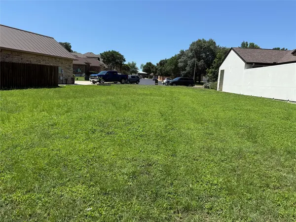 1732 Nordberg, Seguin, TX 78155
