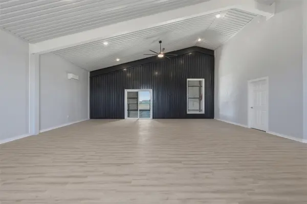 15850 Salado Airport 39, Salado, TX 76571