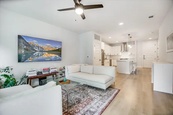 3101 Govalle Ave #209, Austin, TX 78702