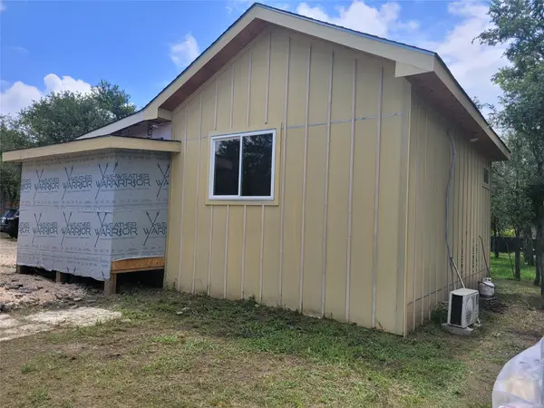 233 St Marys RD, Dale, TX 78616