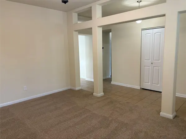 1076 Sanders, Kyle, TX 78640