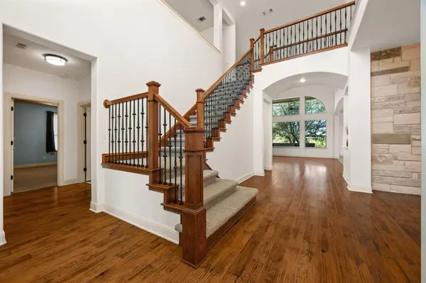 8808 Flycatcher CT, Austin, TX 78738