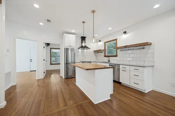 2513 E Cesar Chavez ST, Austin, TX 78702