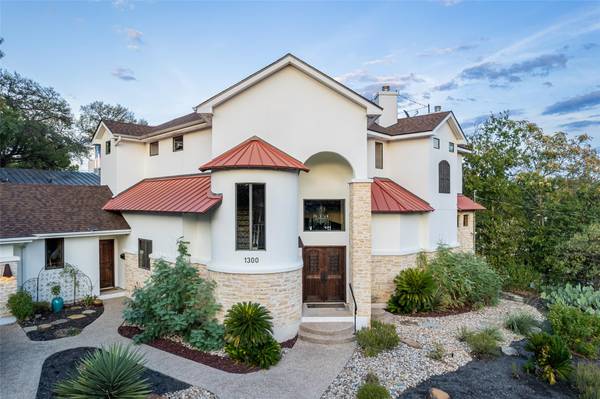 1300 Bluff ST, Austin, TX 78704