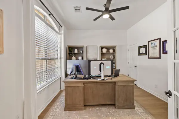 1124 Castle Path, Round Rock, TX 78681