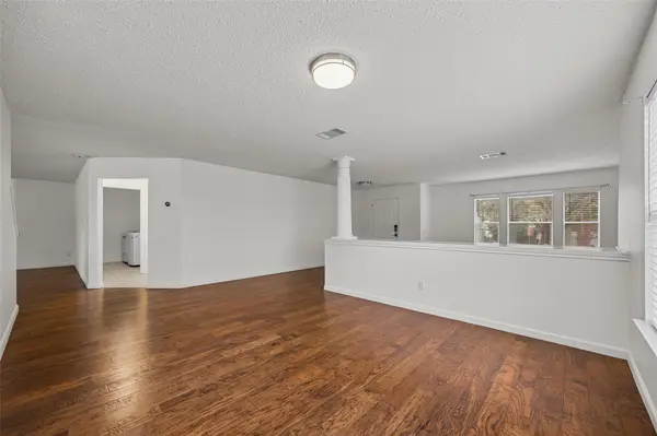 805 Catumet DR, Pflugerville, TX 78660