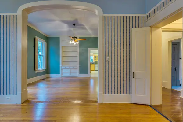 614 W 32nd ST, Austin, TX 78705