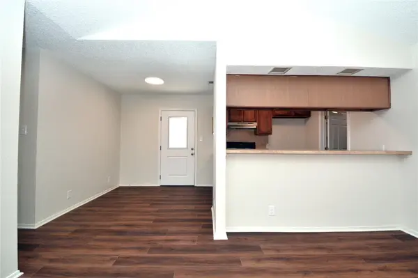11314 Walnut Ridge DR #B, Austin, TX 78753