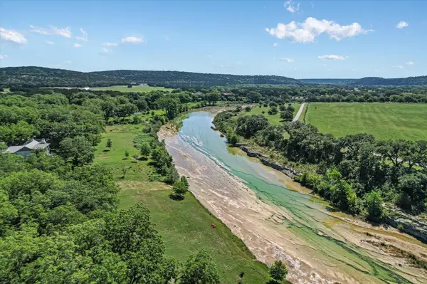2700 Flite Acres RD, Wimberley, TX 78676