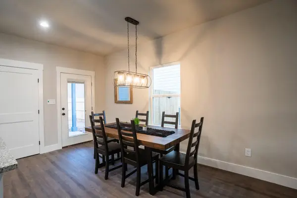 306 String Prairie WAY, Smithville, TX 78957