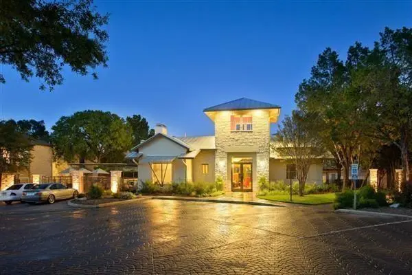 2800 Bartons Bluff LN #0105, Austin, TX 78746