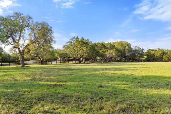 2560 Bell Springs RD, Dripping Springs, TX 78620