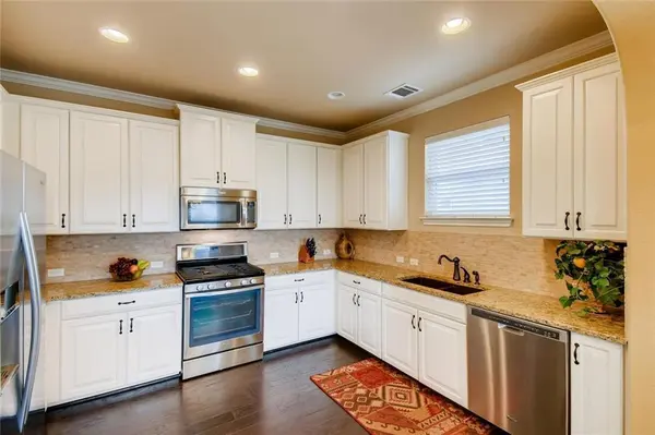 11929 Terraza CIR #TH37, Austin, TX 78726