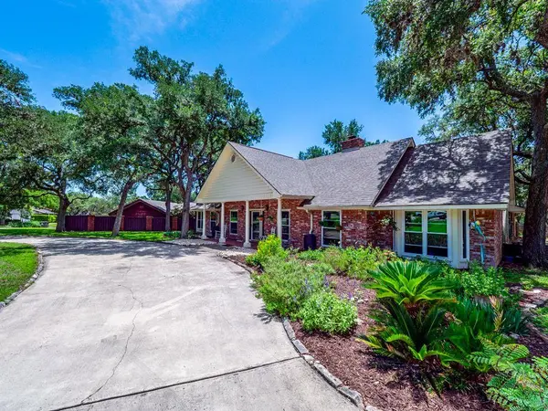 97 W Mimosa CIR, San Marcos, TX 78666