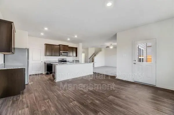 18640 Quiet Range DR, Elgin, TX 78621