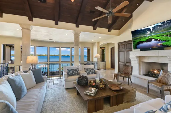 120 Applehead Island DR, Horseshoe Bay, TX 78657