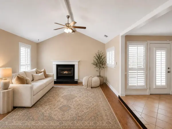 6109 Grass HOLW, Austin, TX 78750