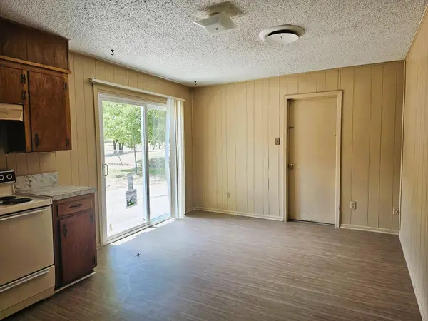 1203 Curry Ave, Copperas Cove, TX 76522