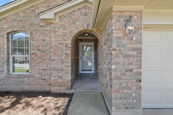 1618 Abbey LN, Cedar Park, TX 78613