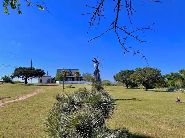 510 Eldorado ST, Tow, TX 78672