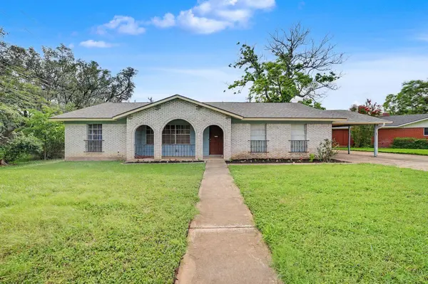 1811 Terry LN, Georgetown, TX 78628