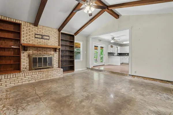 1811 Terry LN, Georgetown, TX 78628