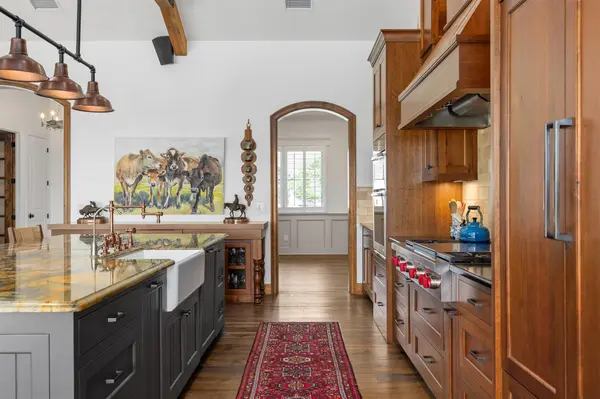357 Cypress Estates PKWY, Ingram, TX 78025