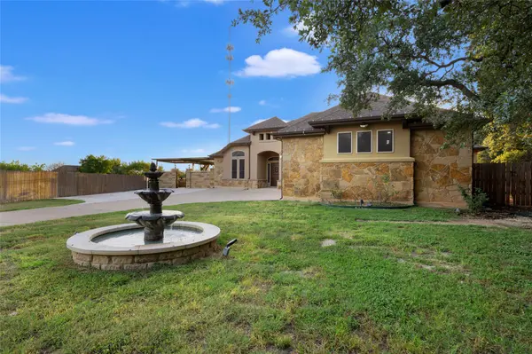 321 Sarahs LN, Liberty Hill, TX 78642