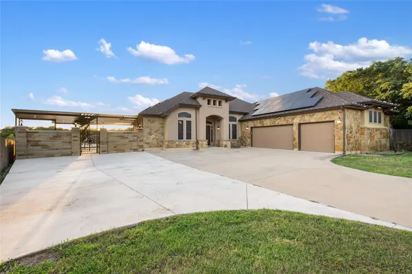 321 Sarahs LN, Liberty Hill, TX 78642