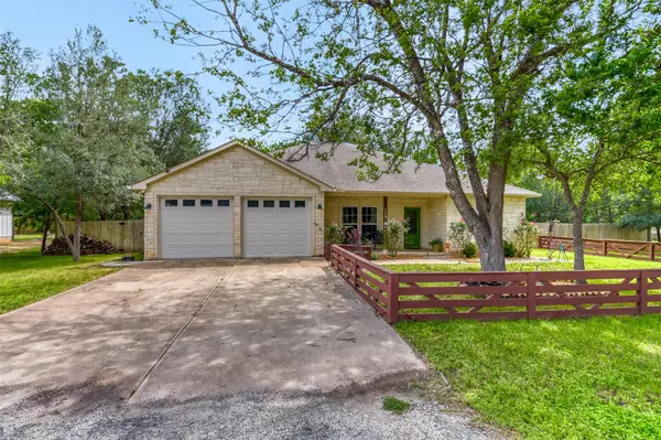 115 Mokulua LN, Bastrop, TX 78602