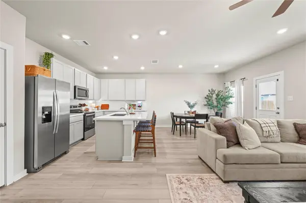 237 Little Green TRL, Jarrell, TX 76537