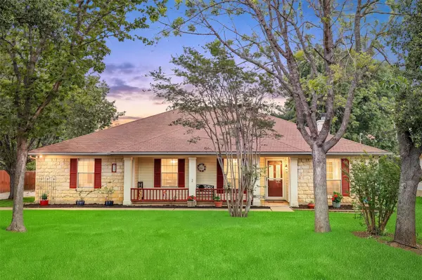 510 Maybrook DR, Buda, TX 78610