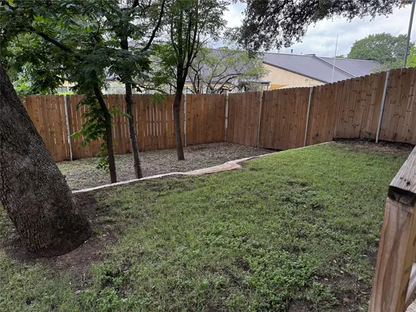 2842 Shoal Crest Ave, Austin, TX 78705