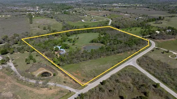 235 Mesquite DR, Cedar Creek, TX 78612