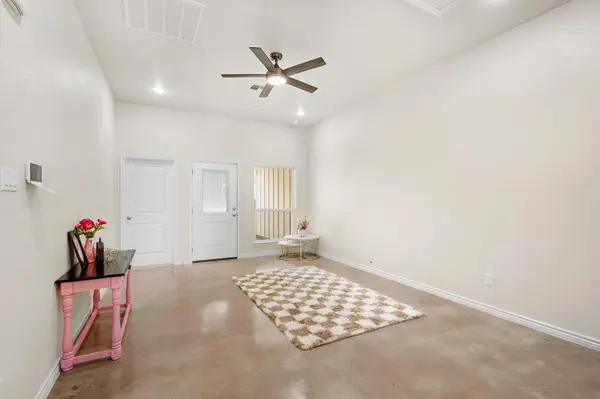 410 W Avenue C, Copperas Cove, TX 76522