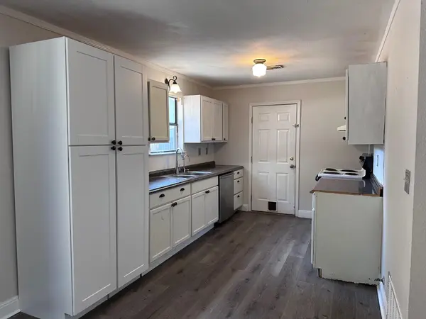 298 Lamaloa LN, Bastrop, TX 78602