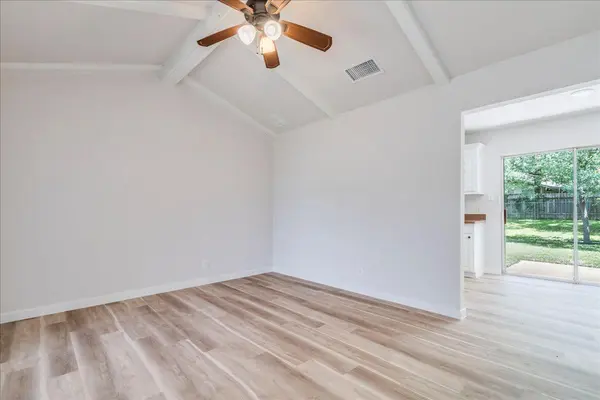 200 E Pheasant DR, Austin, TX 78753