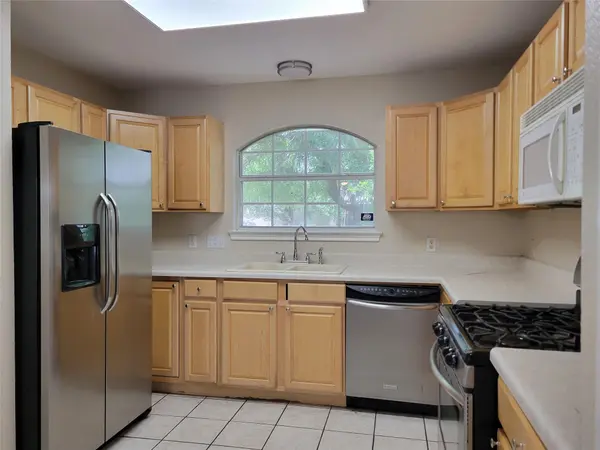 2328 Friarcreek LOOP, Round Rock, TX 78664